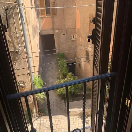 Torretta Nel Centro Storico Prossedi